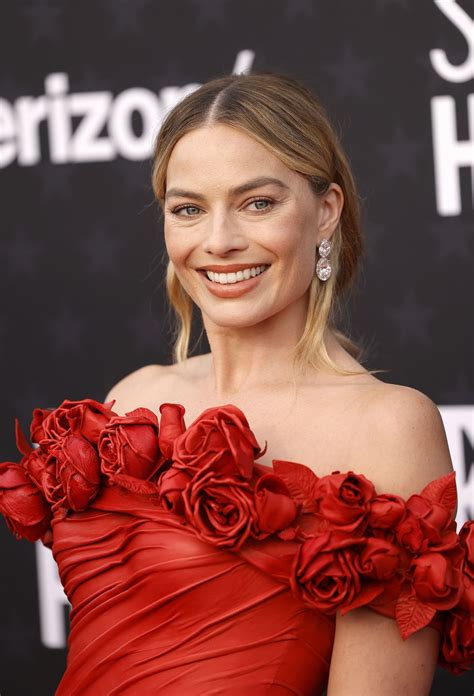 Margot Robbie Wears Red Balmain Dress To 2024 Critics Choice Awards