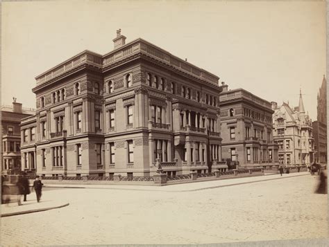 The Mansions Of Fifth Avenue
