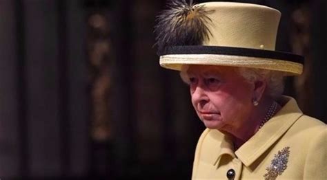 أعلنت العائلة المالكة في بريطانيا، اليوم الجمعة، وفاة الأمير فيليب زوج الملكة وأعلن قصر باكنغهام، اليوم، وفاة زوج الملكة إليزابيث الثانية، الأمير فيليب، عن عمر يناهز 99 عاما. الملكة إليزابيث: صلواتي وتعاطفي العميق مع ضحايا هجوم لندن