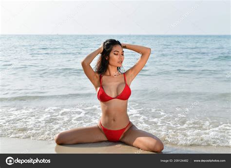 Sexy Swimsuit Poses Telegraph