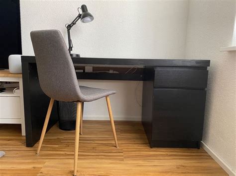 0 € versand rechnungskauf trusted shops zertifiziert fachhandel große auswahl ergonomischer schreibtische für das büro. Schreibtisch MALM schwarzbraun kaufen auf Ricardo