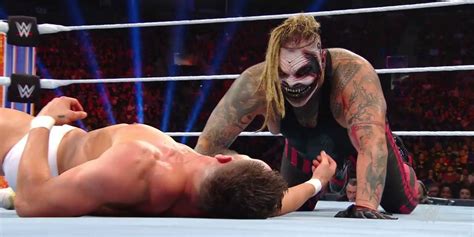 Wwe Summerslam Bray Wyatt S Fiend Debuts New Entrance Has First Match