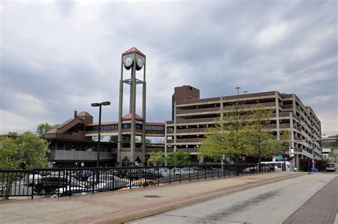 Picture Of Metro North Railroad White Plains Train Station Flickr