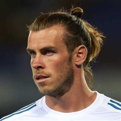 And although it appeared his career at the bernabeu was over, new manager carlo ancelotti has. Gareth Bale Haarschnitt Anleitung | Gareth bale, Baling