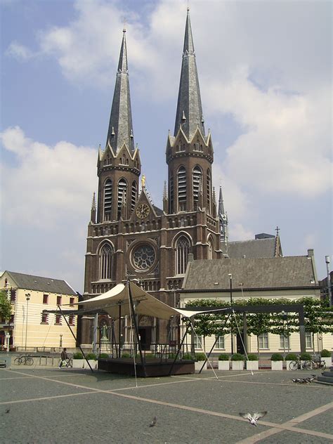 Er is een 1e nieuwsbrief voor de jeugdafdeling van fc tilburg gemaakt. Dutchtowns.com - Tilburg dutch historic town- Nederlandse ...