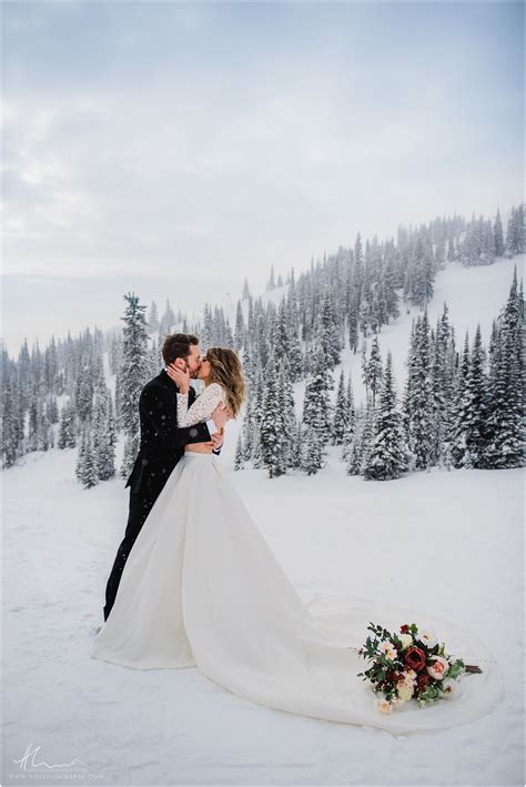 The ground is often white in the city itself, and the surrounding mountains are always covered in enough dry powder to. Ski Hill winter wedding! Kamloops and Okanagan Wedding ...