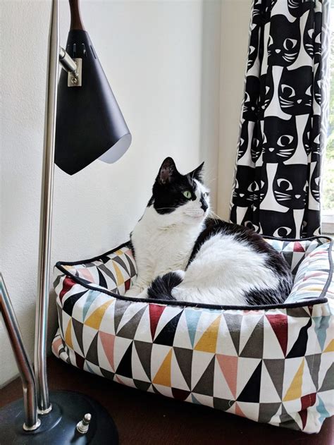 Find and save ideas about cat room on pinterest. Adorable Cat Decor for a Mid-Century Modern Bedroom | Cat ...