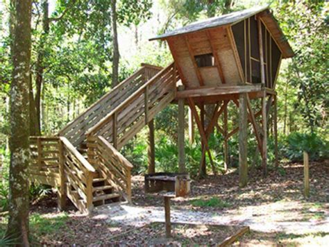 You Can Sleep In A Treehouse In This Historic 150 Acre Park In Florida