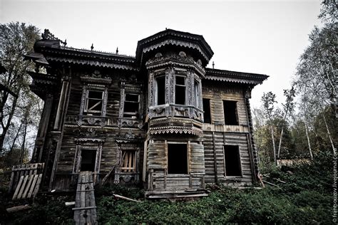 Melissa Blight Abandoned Wooden House In Russia