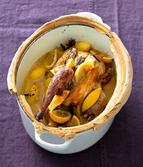 Recette cocotte lutée de pintade aux citrons confits