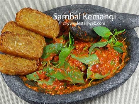 Hallo doi video kali ini saya bikin resep yang ringan yaa. SAMBAL KEMANGI, cocok untuk disantap dengan tempe, tahu ...