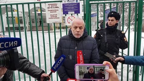 11.38 источники «реального времени» сообщают, что в казани родители в массовом порядке забирают детей из садиков. Что случилось в школе в Жулебино - YouTube