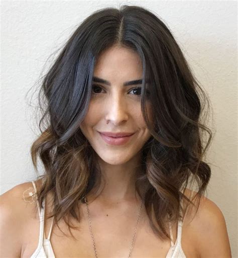 Stylish And Chic How To Do Loose Curls On Shoulder Length Hair With Simple Style Stunning
