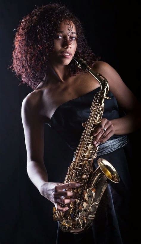 Pin By Scott Cookson On Female Saxophonists Musician Portraits Women In Music Female Musicians