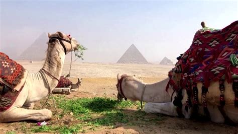 Egypt Eyes Slow Return For Tourism After Dire 2020 Youtube