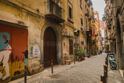 The Old Ancient District Of Naples Quartieri Spagnoli Slums Old European Street Life