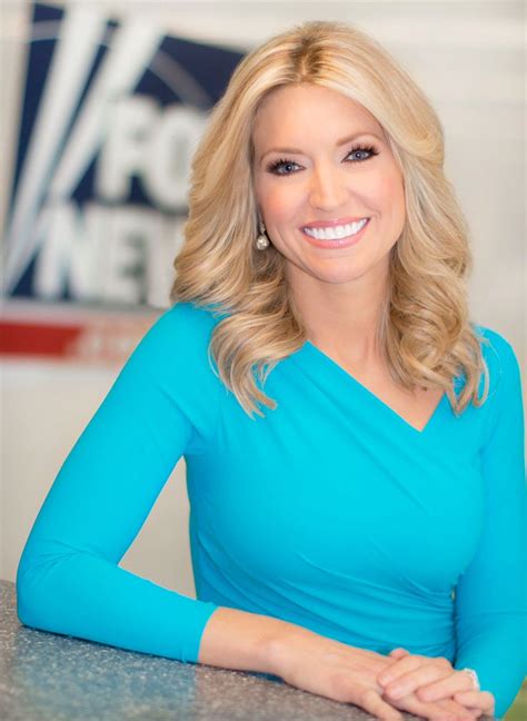 ainsley earhardt female news anchors blonde color body hot sex picture