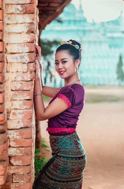 Pin On Myanmar Traditional Dress ผ้าถุง Burmese