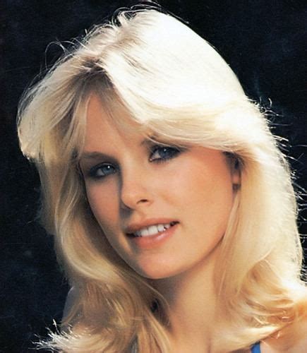 dorothy stratten ~ complete biography with [ photos videos ]