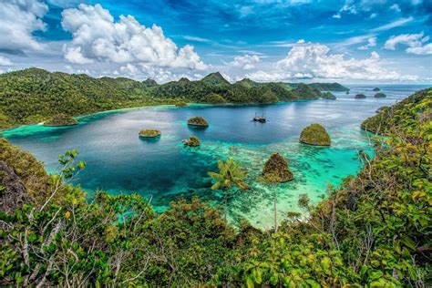 Download Boat Blue Turquoise Palm Tree Bay Ocean Vietnam Earth