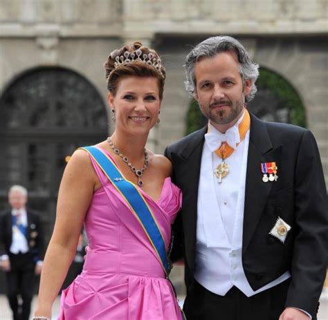 Putting extra to the ordinary. Ari Behn: Ex-Mann von Prinzessin Märtha Louise gestorben ...