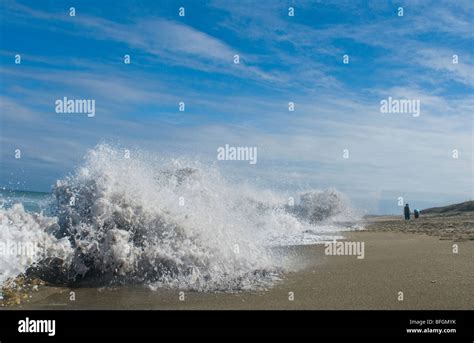 Ocean Waves Splashing Against Shore Blowing Rock Park Jupiter Beach