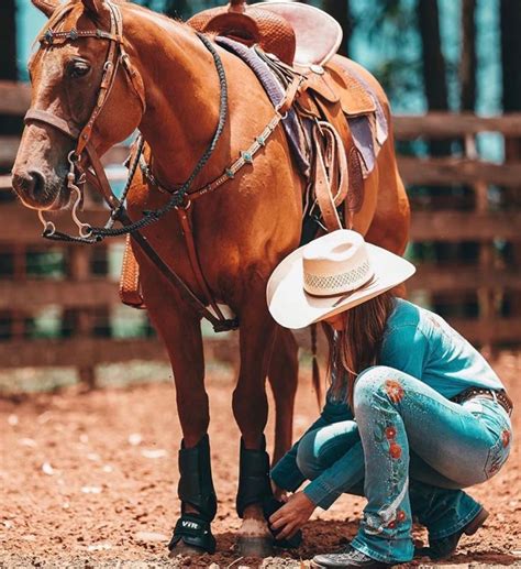 pin de valentina molina em fotos foto cowgirl looks country fotografia de cavalos