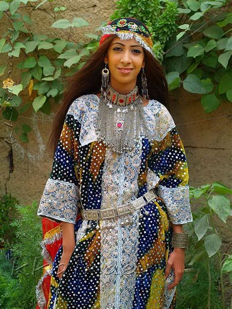 ِa Girl From Hadramout Traditional Dresses Traditional Outfits Costumes Around The World