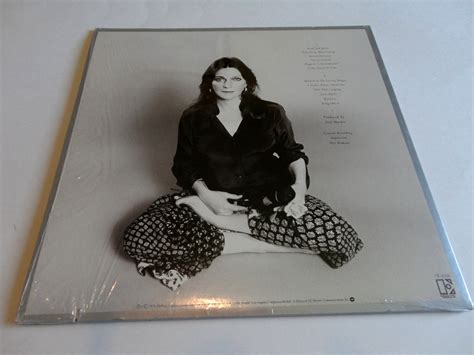 Bread And Roses JUDY COLLINS 1976 Elektra ZE 1076 Vintage NEAR MINT