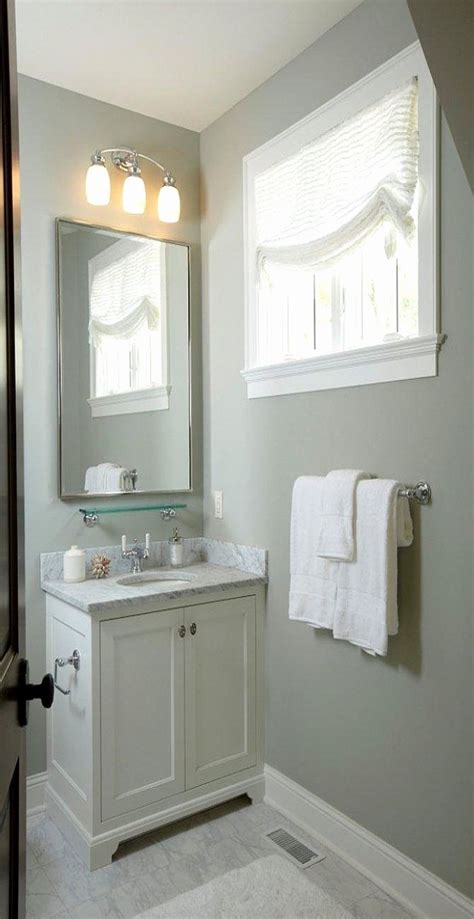 Gray is a universally loved color when it comes to wall paint, and it's definitely one of the best choices for a small bathroom. 47 Unique Bathroom Spring Color Ideas in 2020 | Bathroom ...