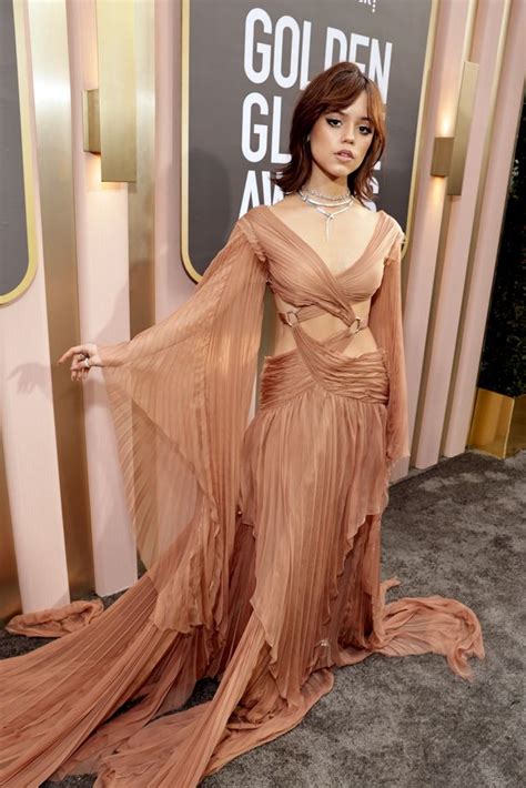 Netflix S Jenna Ortega Shares Update On Wednesday Season On Golden Globes Red Carpet Ok