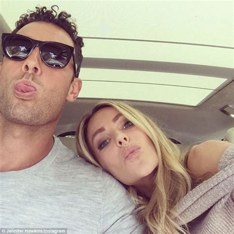 Jennifer Hawkins And Husband Jake Wall Share Instagram Selfie Daily Mail Online