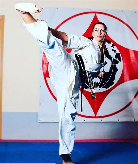 Untitled Female Martial Artists Women Karate Martial Arts Girl
