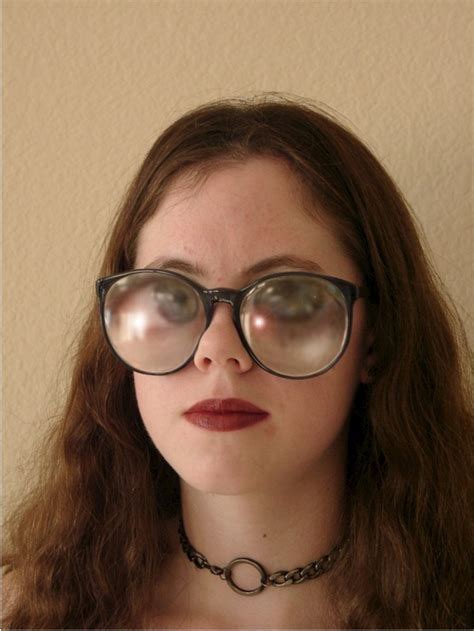 Pin By Matt Matthews On Nice Big Eyes Geek Glasses Girls With Glasses Glasses