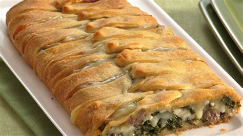 For starters, this breakfast ring uses pillsbury crescent roll. Sausage Crescent Braid recipe from Pillsbury.com