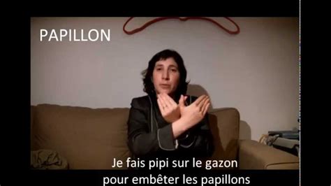 Pipi Sur Le Gazon Avec Mots En Langue Des Signes Youtube