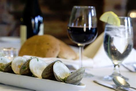 The Best Wines For Pairing With Seafood Top Wines To Drink With Fish