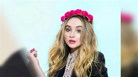 Sabrina Carpenter Slays Thanksgiving Day Parade With Her Hit Song Why