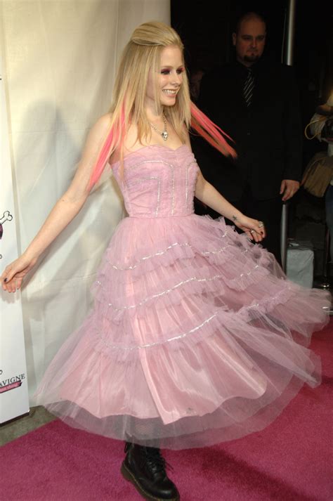 Great Outfits In Fashion History Avril Lavignes 2007 Pink Punk Princess Dress Fashionfbi The