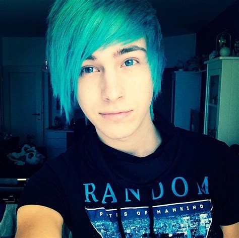 Pin By Sabrina On ♡aquamarin♡ Boys Blue Hair Emo Hair Hair