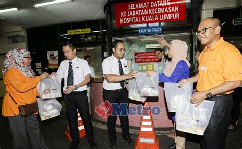 Pharmaniaga egames consisted of main tournaments of pubg mobile and fifa 20, with f1 2019 based in shah alam, pharmaniaga logistics sdn. Pharmaniaga hargai 'hero sebenar' | Harian Metro