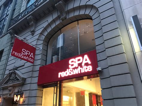 Storefront Signs Design And Installation In Nyc Fortuna Visual Group