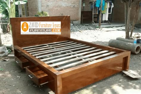 Pembahasan contoh desain model gambar bentuk rumah minimalis, idaman, modern, impian, foto sketsa, interior sederhana 1 lantai 3 kamar tidur tampak depan tahun 2020 Dipan Tempat Tidur Kediri Minimalis Kayu Jati Desain Baru