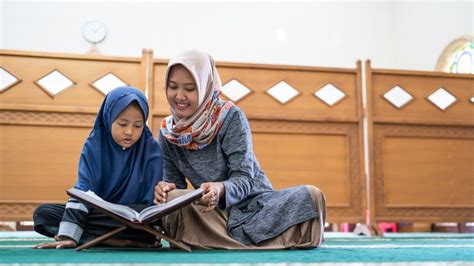 10 Cara Terbaik Mengajari Anak Berpuasa Ramadan Klikdokter