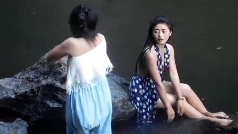 Ngintip Abg Sexy Mandi Di Sungai Body Mulus Gays Part 6 Youtube