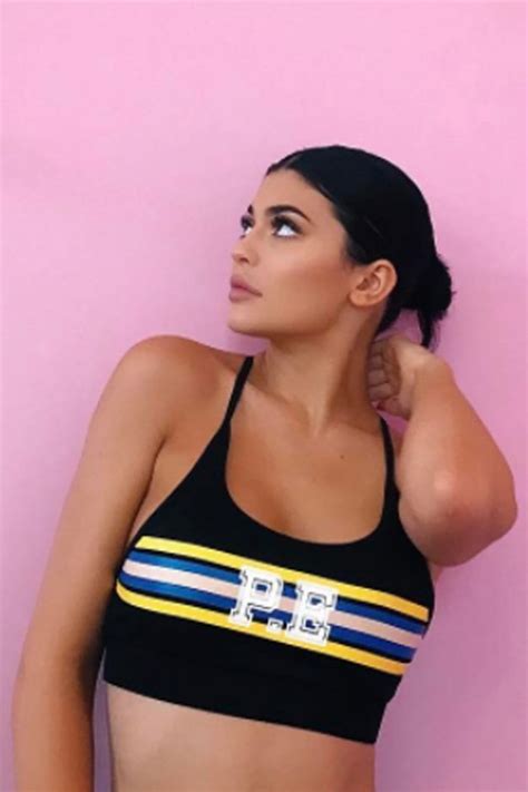 Kylie Jenner Embraces ‘plastic Life As She Flaunts Incredible Curves