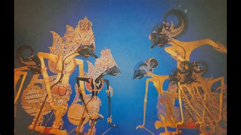 Yang dulunya di jadikan sebagai sarana syiar agama islam. Gambar Wayang Kulit - YouTube