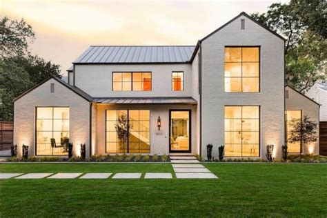 Top 9 Best Modern Farmhouse Exterior Design Ideas In 2020