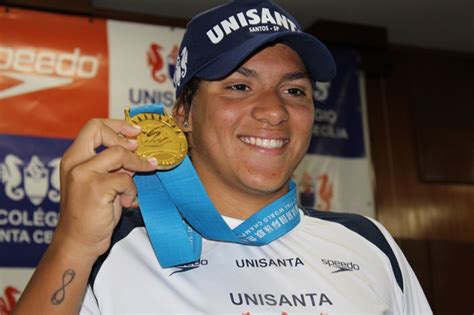 Van rouwendaal, the 2016 rio olympics champion, finished just under a second later at odaiba marine park on wednesday, august 4. Melhor do mundo em águas abertas, Ana Marcela volta de Xangai e é recepcionada com homenagens ...