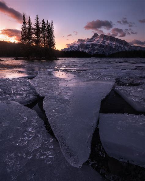 Sunrise At Two Jack Lake In Banff National Park Canada Oc 1638 ×